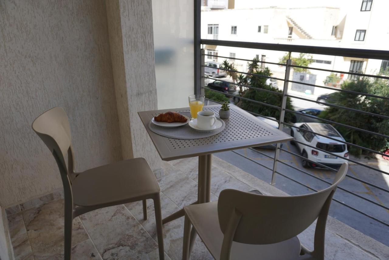 Korzo Suites Paceville San Ġiljan Kültér fotó