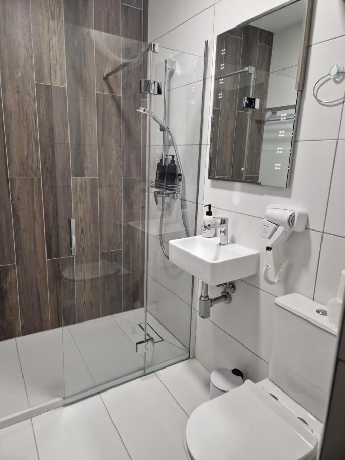 Korzo Suites Paceville San Ġiljan Kültér fotó